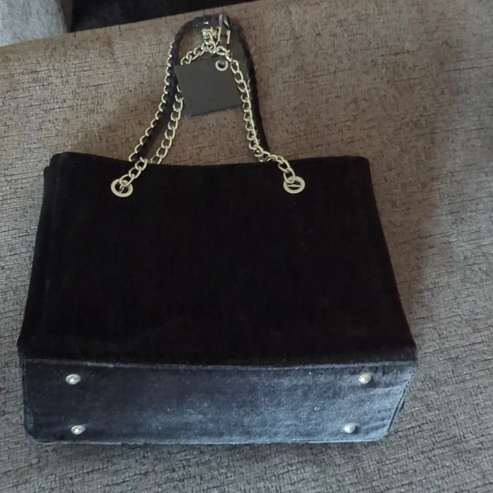 Purse - Picture 2 of 4